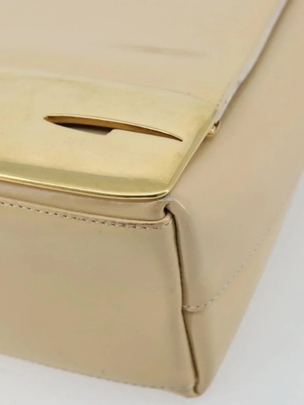 GUCCI Shoulder Bag Patent Leather Ivory Gold 001 3444 1812 Auth